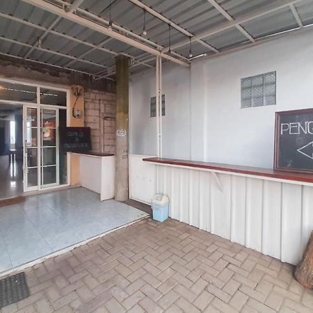 Delvia Bromo Homestay Mitra Reddoorz Pasuruan Exterior foto