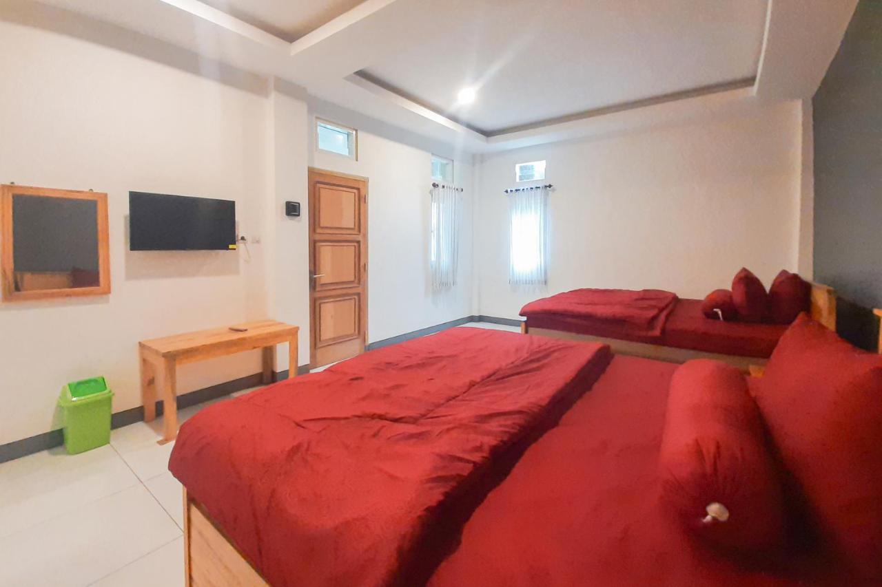 Delvia Bromo Homestay Mitra Reddoorz Pasuruan Exterior foto