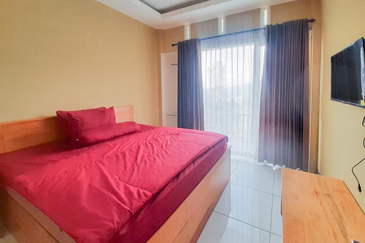 Delvia Bromo Homestay Mitra Reddoorz Pasuruan Exterior foto