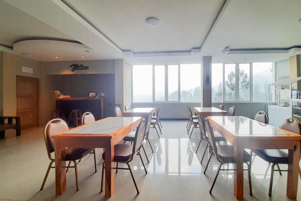 Delvia Bromo Homestay Mitra Reddoorz Pasuruan Exterior foto